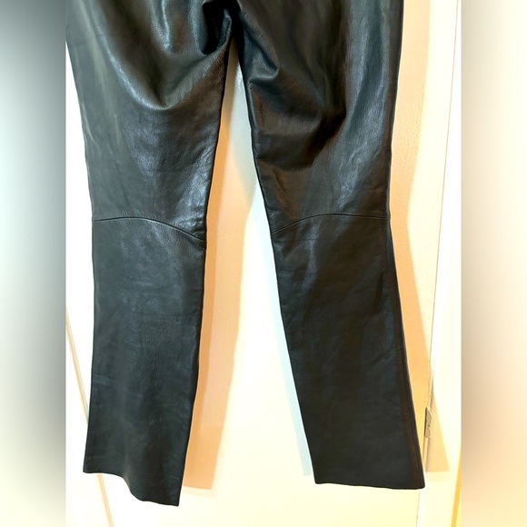 DKNY Black Leather Pants, Straight Legs, Zipper Front,Fully Lined.Woman’s Size 6 - Picture 9 of 12